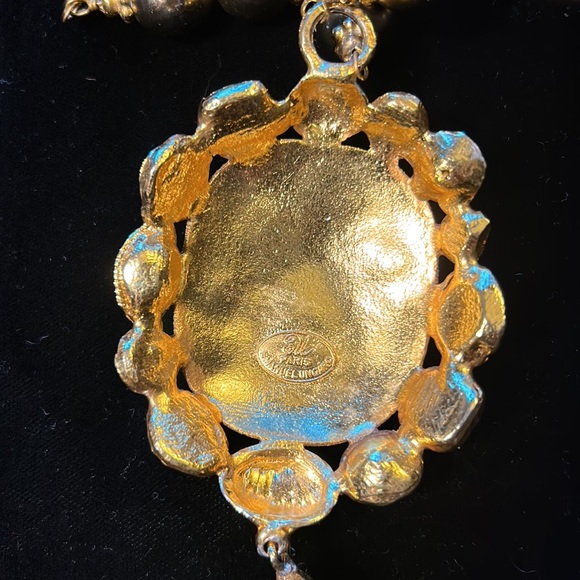 Vintage Emanuel Ungaro medallion Necklace - Picture 2 of 10